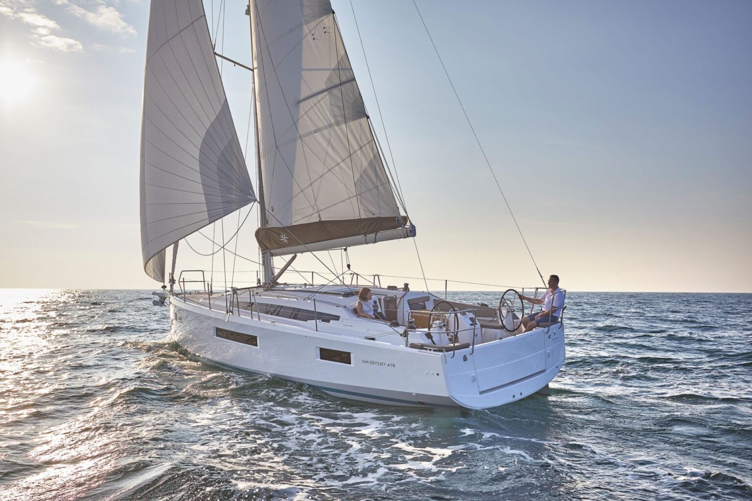 מפרשית JEANNEAU SUN ODYSSEY 410 - סטרים יאכטות