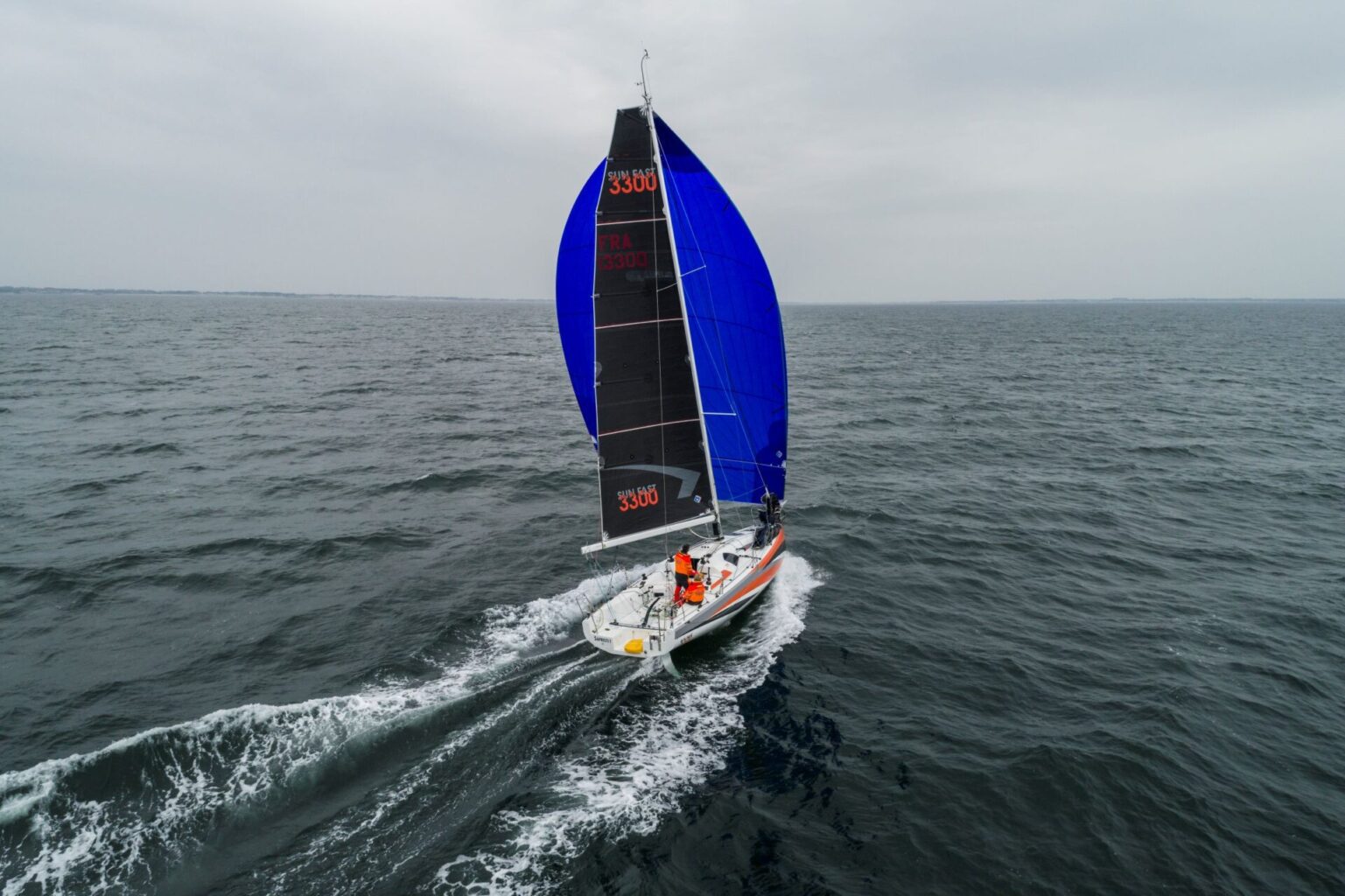 JEANNEAU SUN FAST 3300 - Stream Yachts