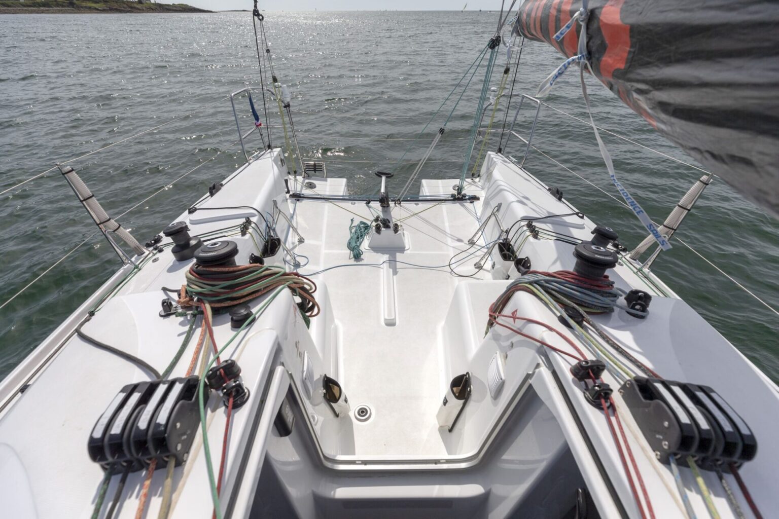 JEANNEAU SUN FAST 3300 - Stream Yachts