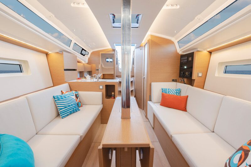 JEANNEAU SUN ODYSSEY 350 - סטרים יאכטות