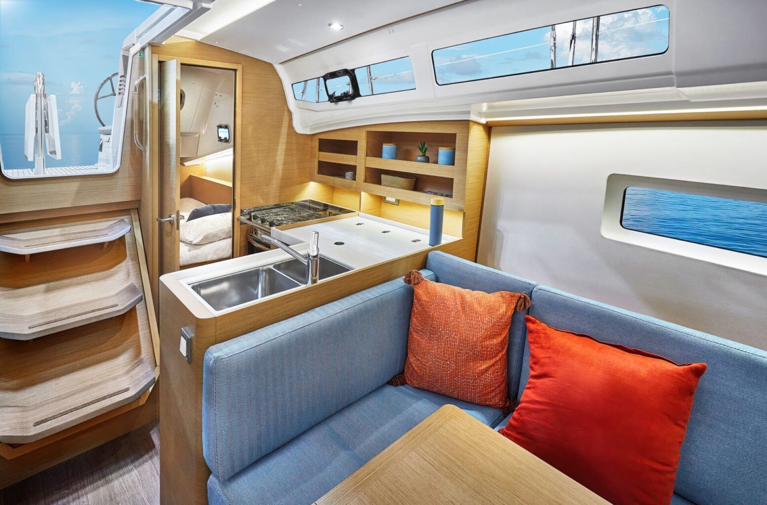מפרשית JEANNEAU SUN ODYSSEY 380 - סטרים יאכטות
