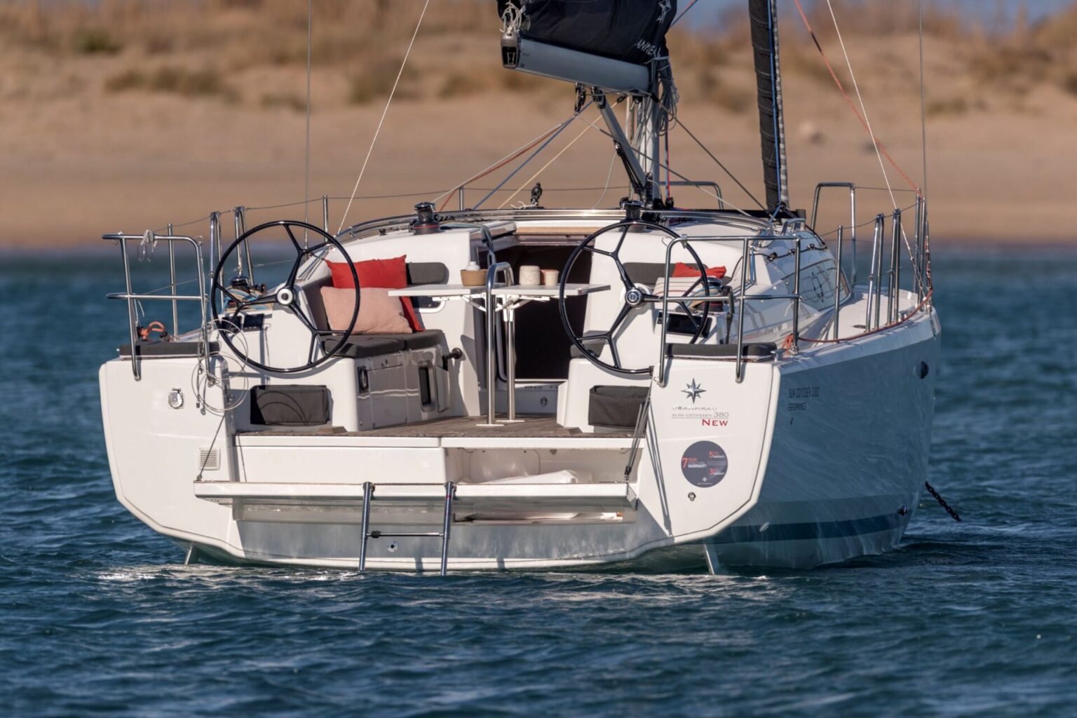 מפרשית JEANNEAU SUN ODYSSEY 380 - סטרים יאכטות