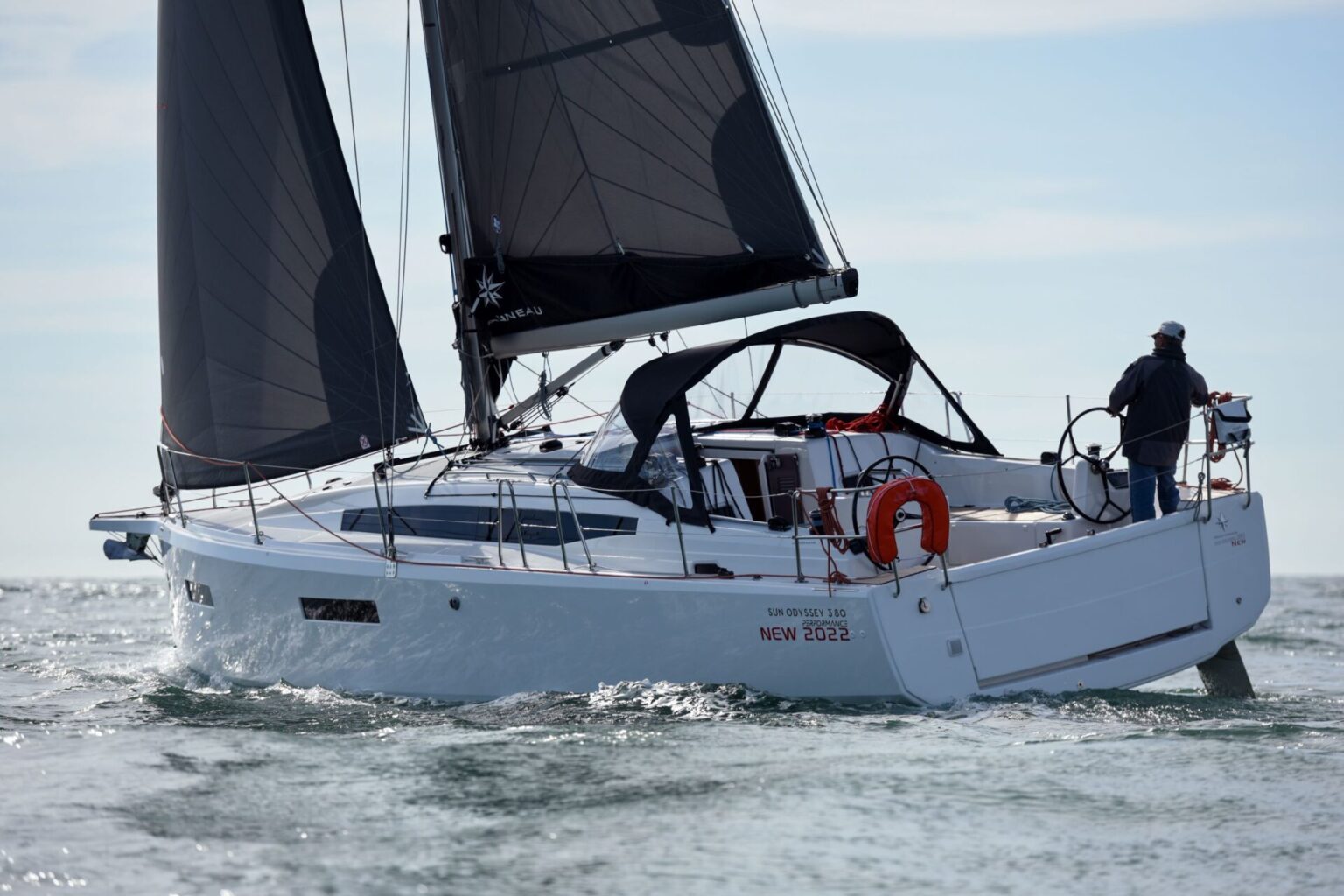מפרשית JEANNEAU SUN ODYSSEY 380 - סטרים יאכטות