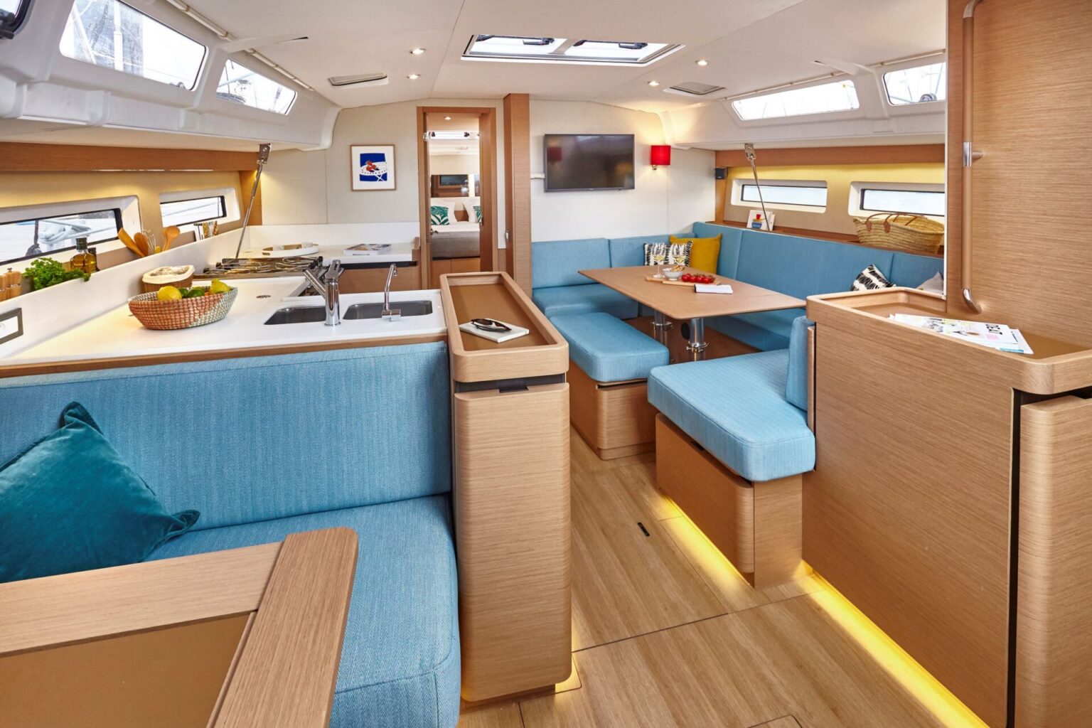 מפרשית JEANNEAU SUN ODYSSEY 490 - סטרים יאכטות