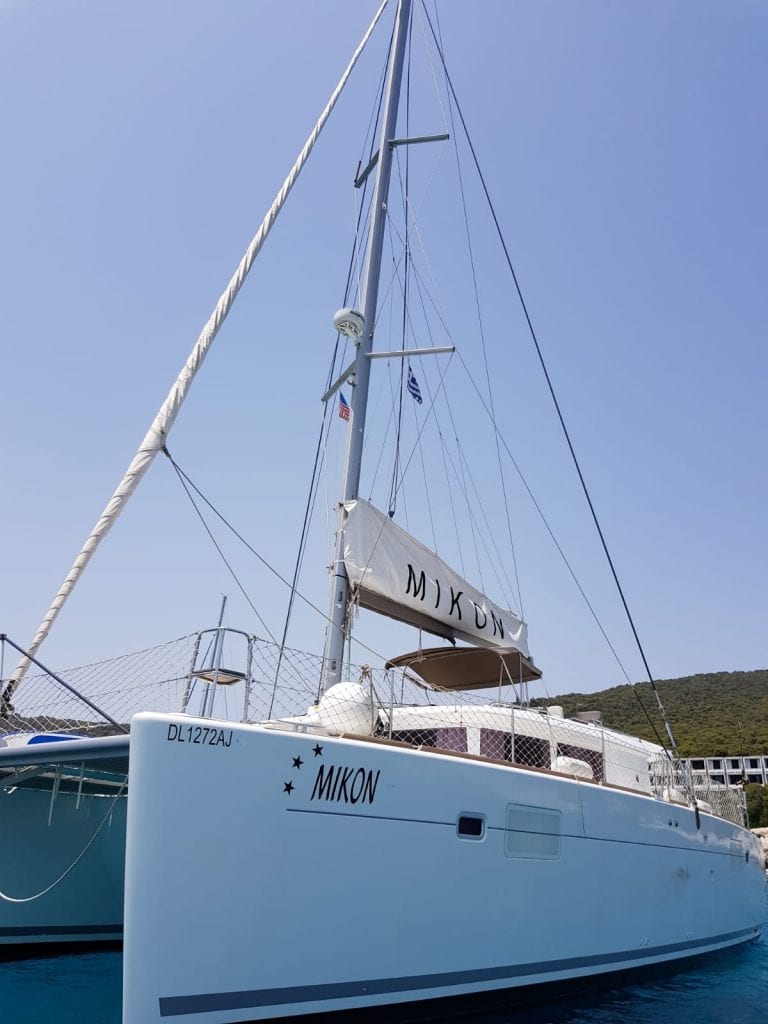 יאכטה קטמרן Lagoon 450 - סטרים יאכטות