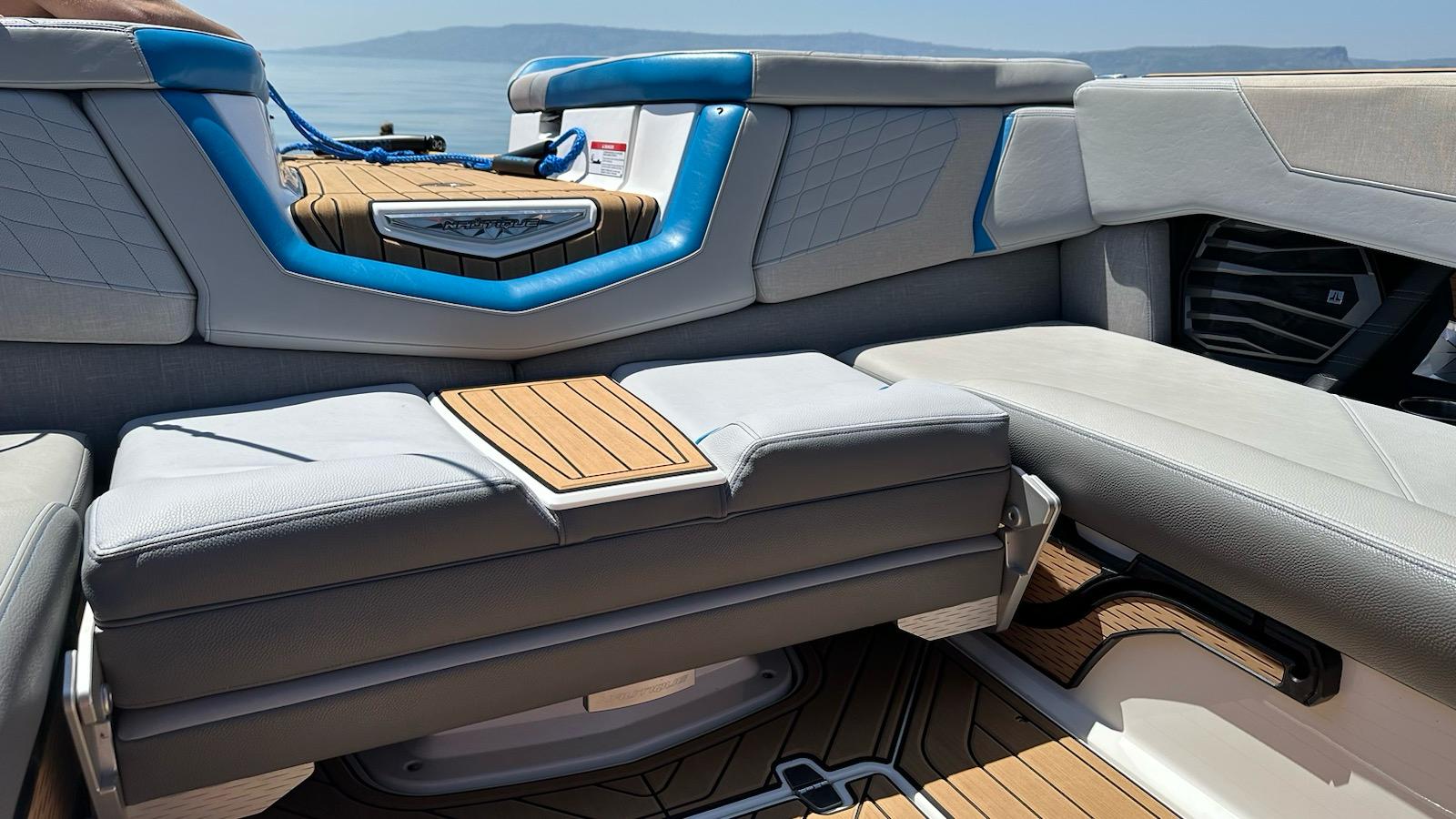 סירת וייקסרף 2022 Nautique G23 - סטרים יאכטות