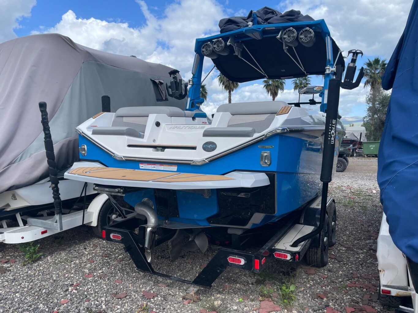 סירת וייקסרף 2022 Nautique G23 - סטרים יאכטות