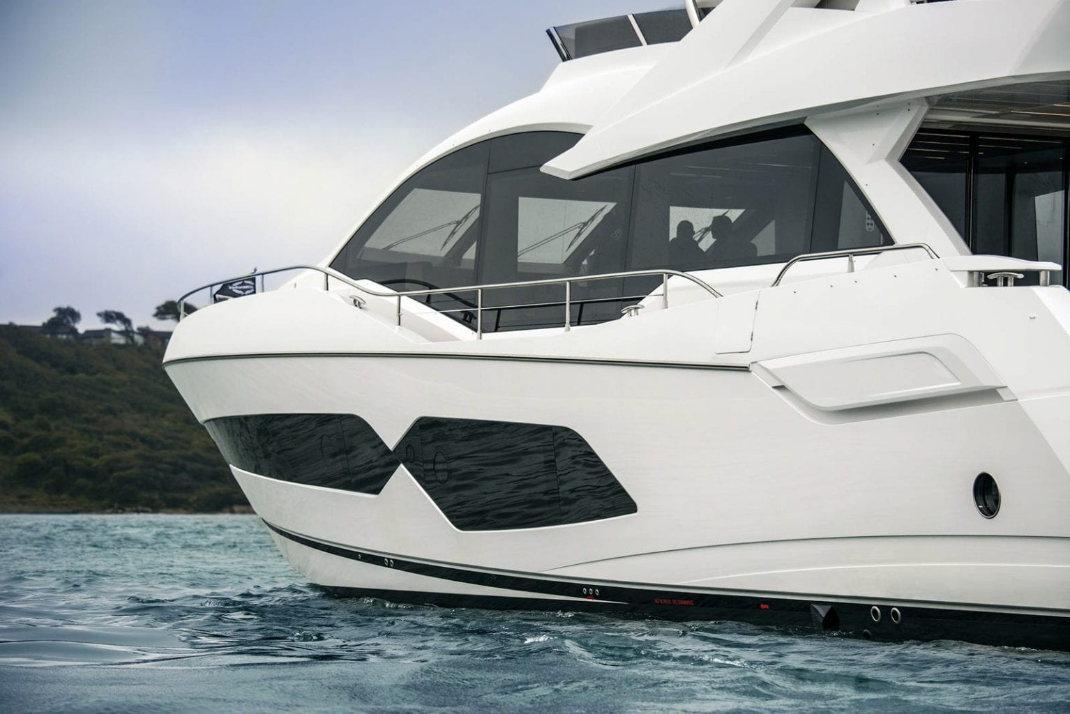 יאכטה Sunseeker Yacht 76 - יאכטה Sunseeker Yacht 76 - סטרים יאכטות