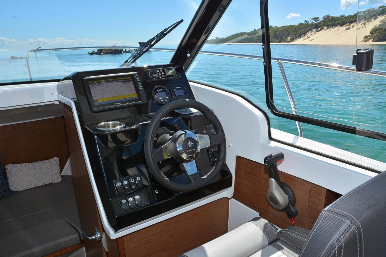 Jeanneau Merry Fisher 695 - Stream Yachts