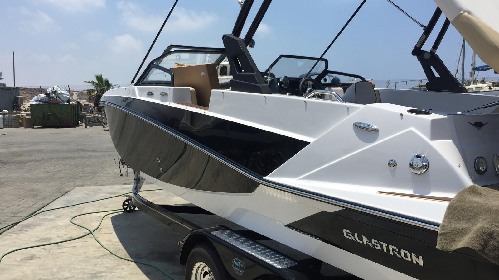 סירה יד שניה GLASTRON GTD 225 - סטרים יאכטות