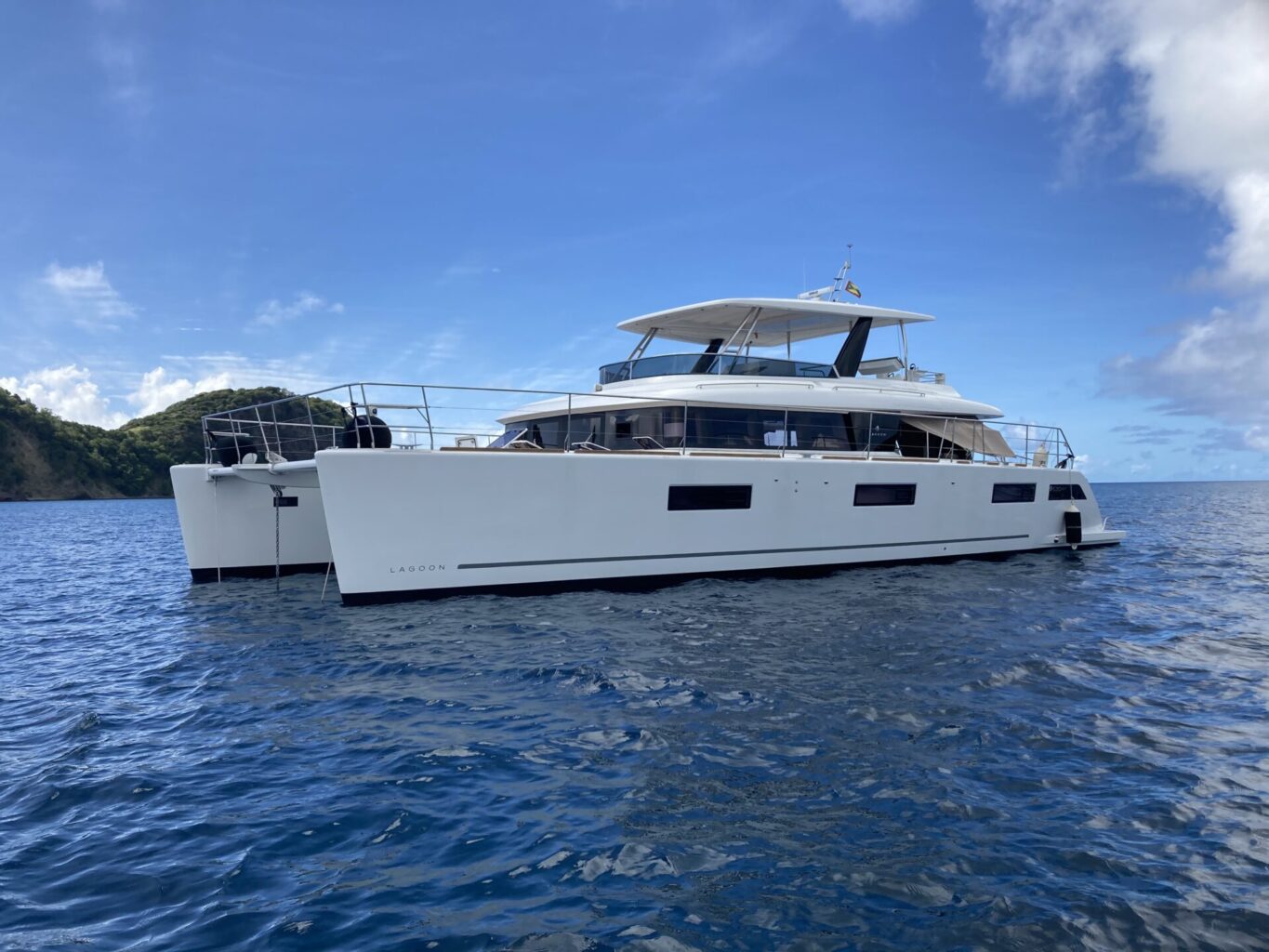 2019 Lagoon 630 - סטרים יאכטות