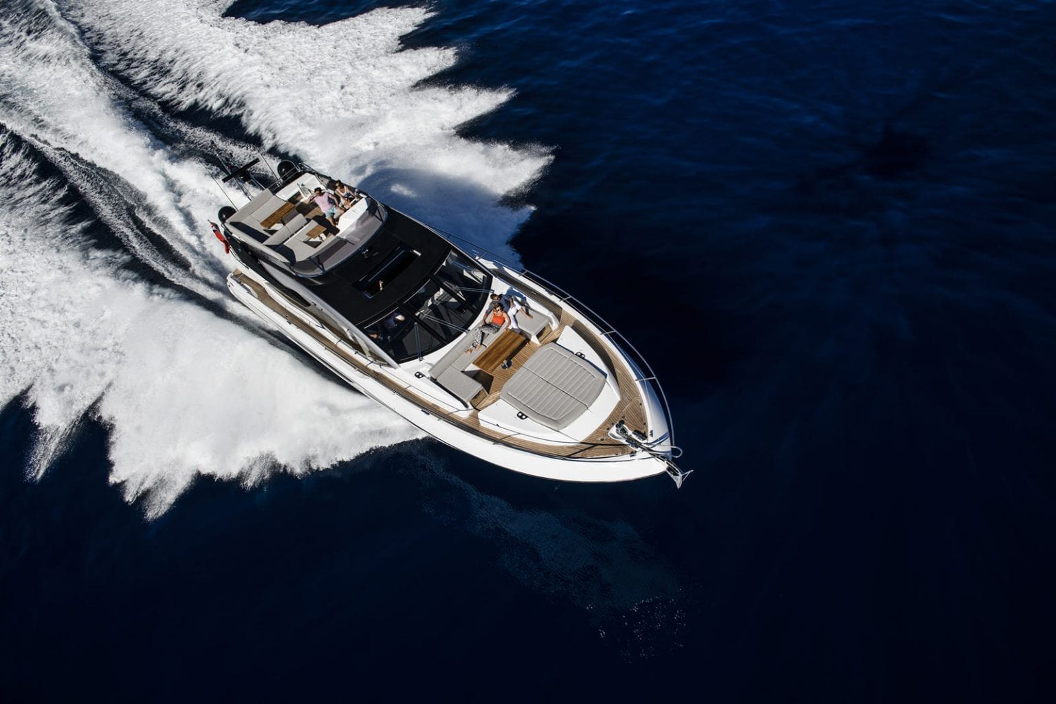 יאכטה SUNSEEKER 74 SPORT YACHT - יאכטה SUNSEEKER 74 SPORT YACHT - סטרים יאכטות