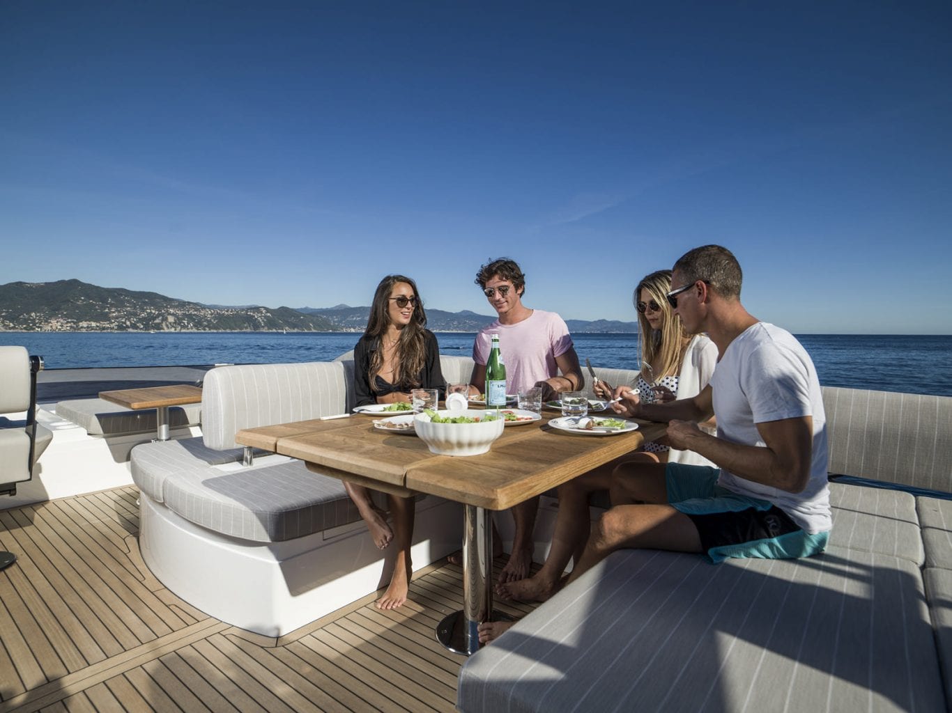 יאכטה SUNSEEKER 74 SPORT YACHT - יאכטה SUNSEEKER 74 SPORT YACHT - סטרים יאכטות